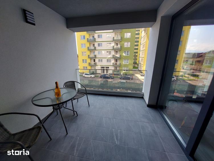 Apartament cu 2 camere decomandat în Tractorul — fotografia 3