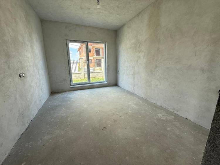 Duplex cu 4 camere cu Teren 287 Mp în Giroc