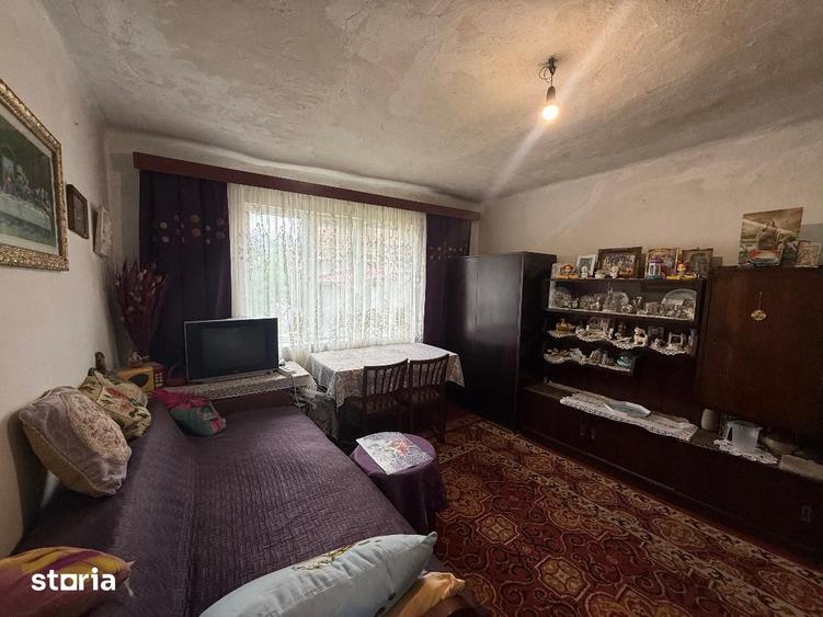 Casă cu 2 camere cu Teren 1100 Mp în Totoi