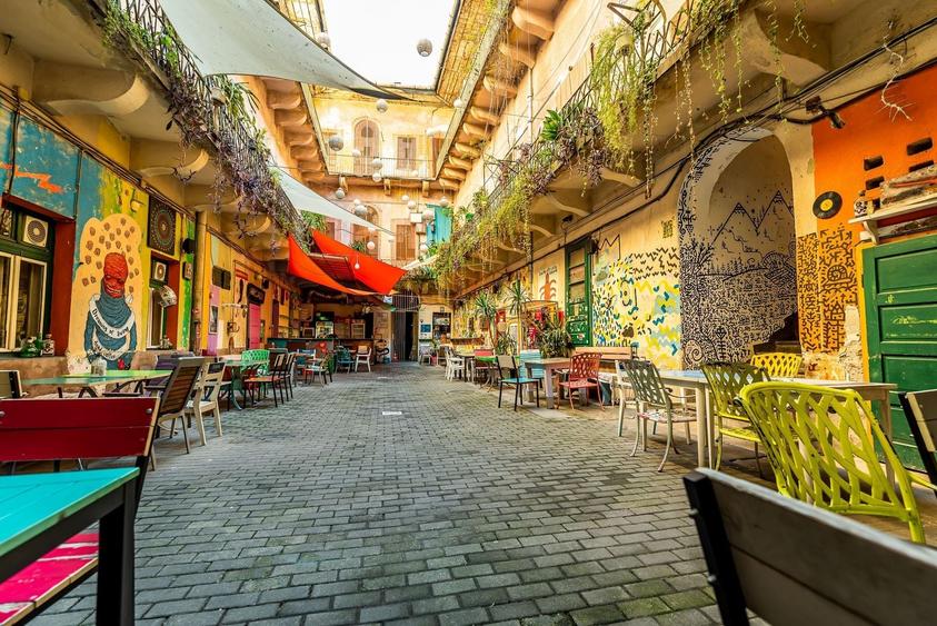 Proprietate specială, de 2,310 mp, în Central