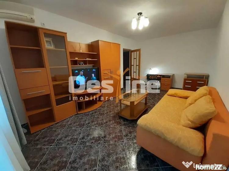 Apartament cu 2 camere decomandat în Apărătorii Patriei