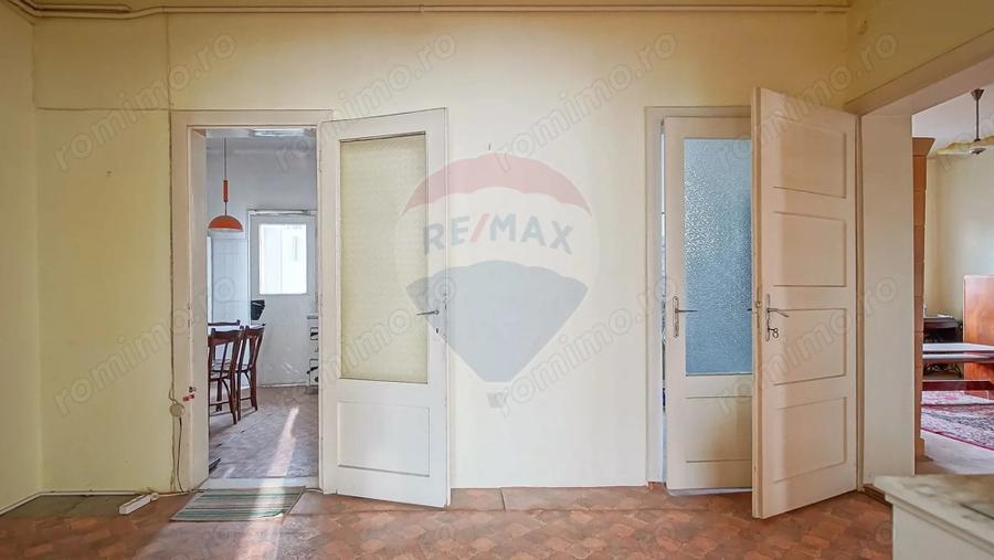 Apartament cu 3 camere decomandat în Centrul Civic