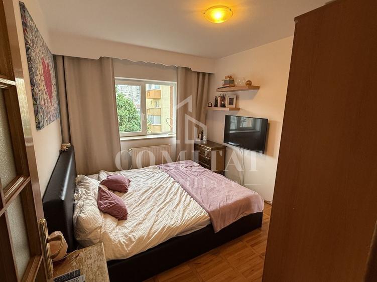 Apartament cu 4 camere decomandat, mobilat în Mărăști
