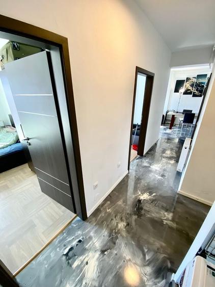 Apartament cu 3 camere semidecomandat în Ultracentral