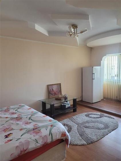 Apartament 3 camere decomandat zona Nord - 9