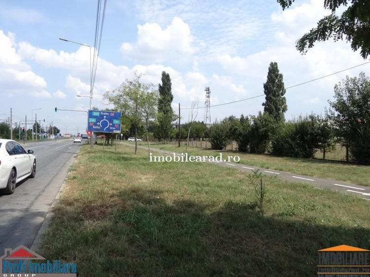 Teren Construcții intravilan de 18400 mp, în Grădiște
