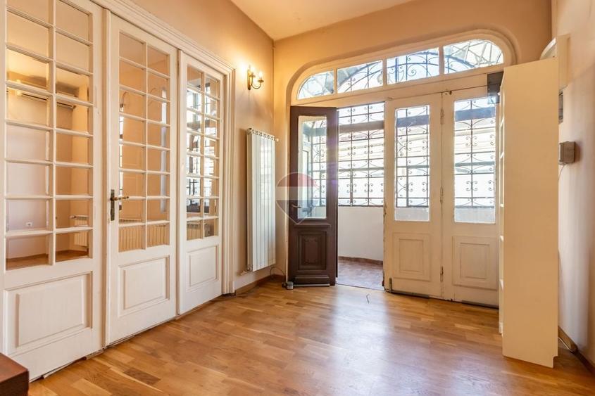 Casă cu 4 camere cu Teren 199 Mp în Unirii
