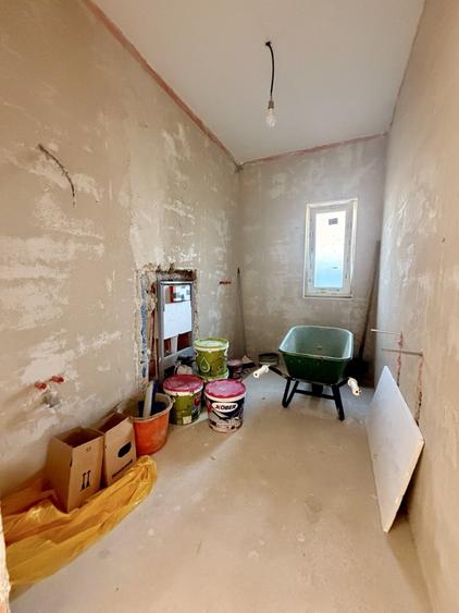 Duplex cu 4 camere cu Canalizare în Giarmata