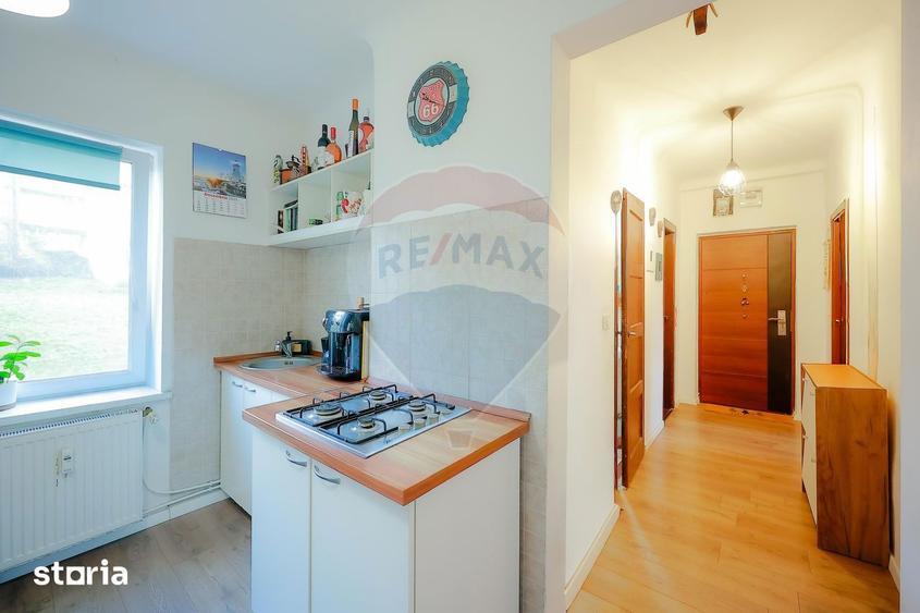 Apartament cu 2 camere decomandat, mobilat în Central
