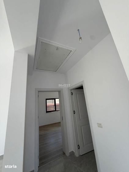 Casă cu 4 camere în Uricani