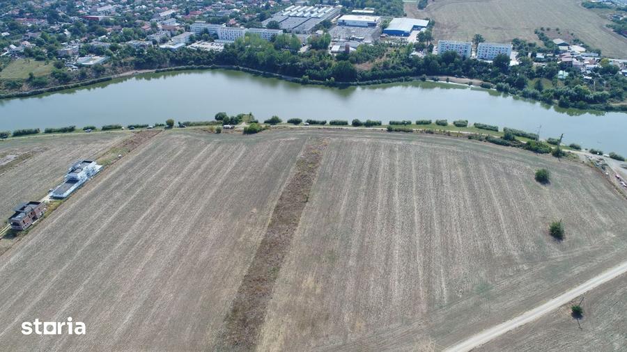 Teren 5.000 mp cu deschidere directa la lac, in Balotesti - 3