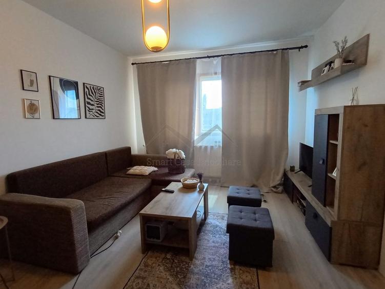 Apartament cu 2 camere nedecomandat în Podu Roș