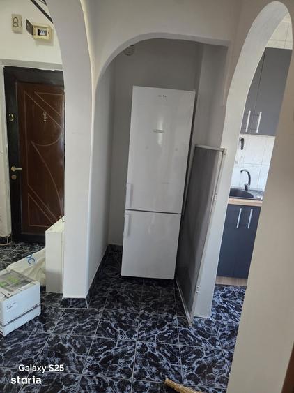 Apartament cu 2 camere decomandat în Berceni