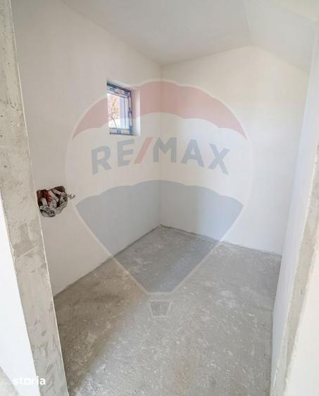 Casă cu 4 camere cu Teren 500 Mp în Tureni