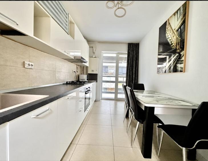 Apartament cu 2 camere, mobilat în Central