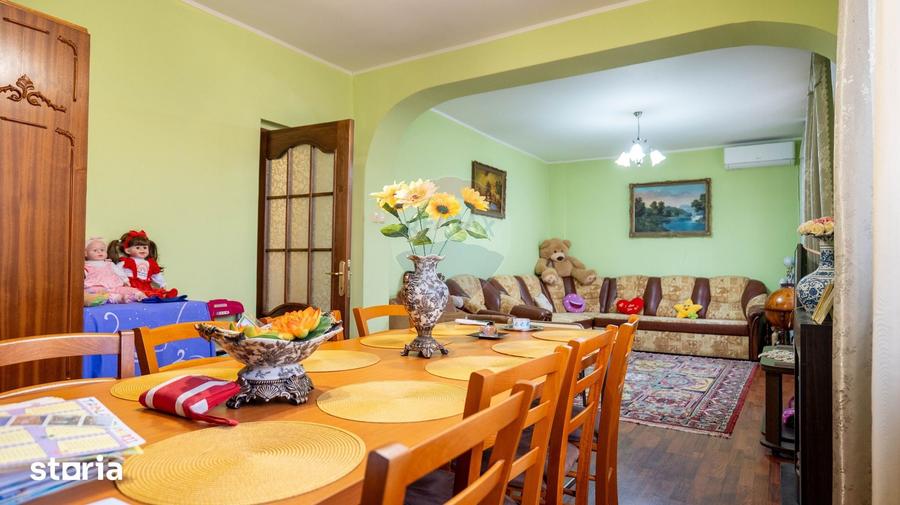 Casă cu 6 camere cu Teren 253 Mp în Colentina