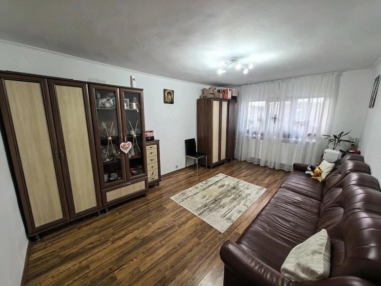 Apartament cu 2 camere decomandat în Alfa