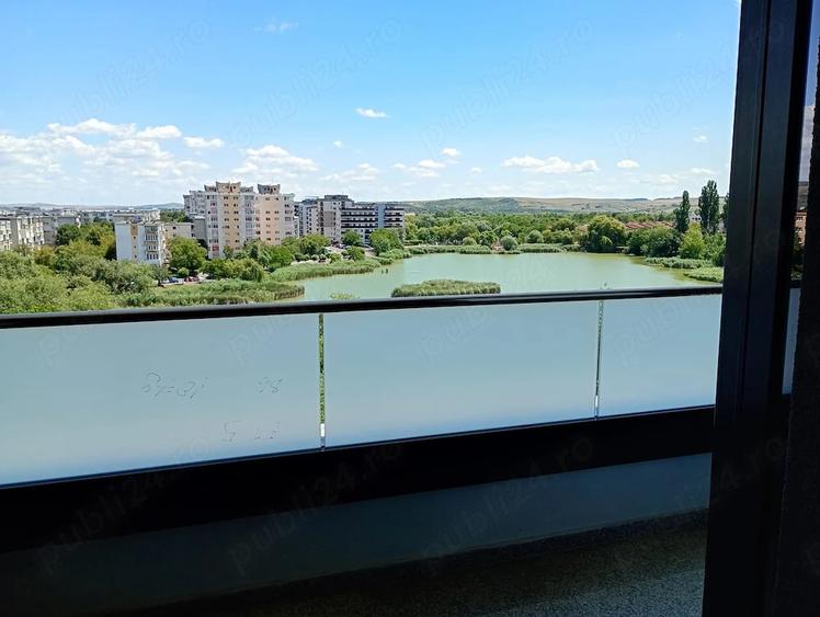 Garsonieră decomandată în Între Lacuri