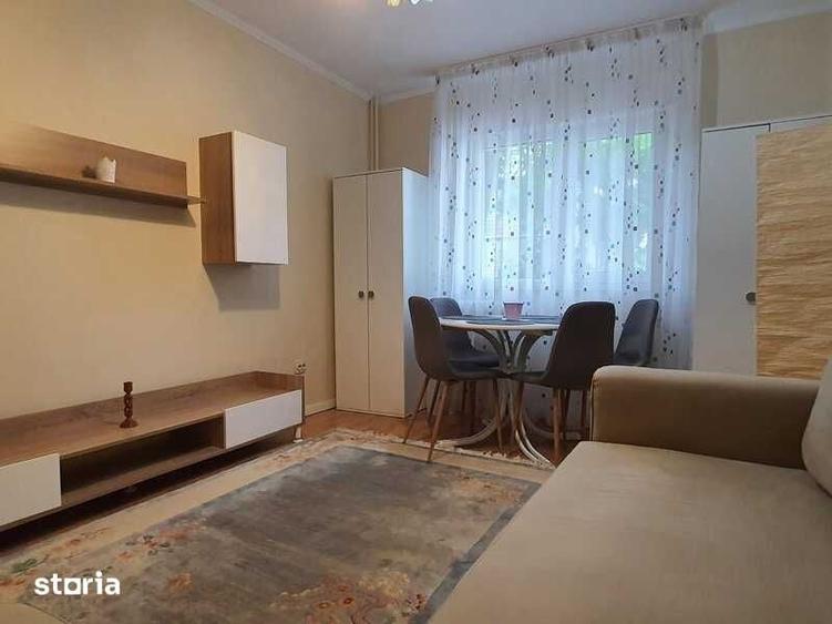 Garsonieră în Tei