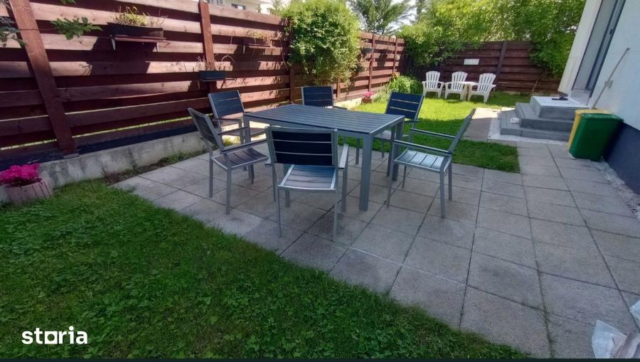 Apartament cu 4 camere, mobilat în Europa