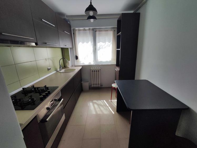 INCHIRIEZ Apartament 2 camere - 2