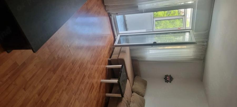 Apartament cu 2 camere semidecomandat în Lăpuș