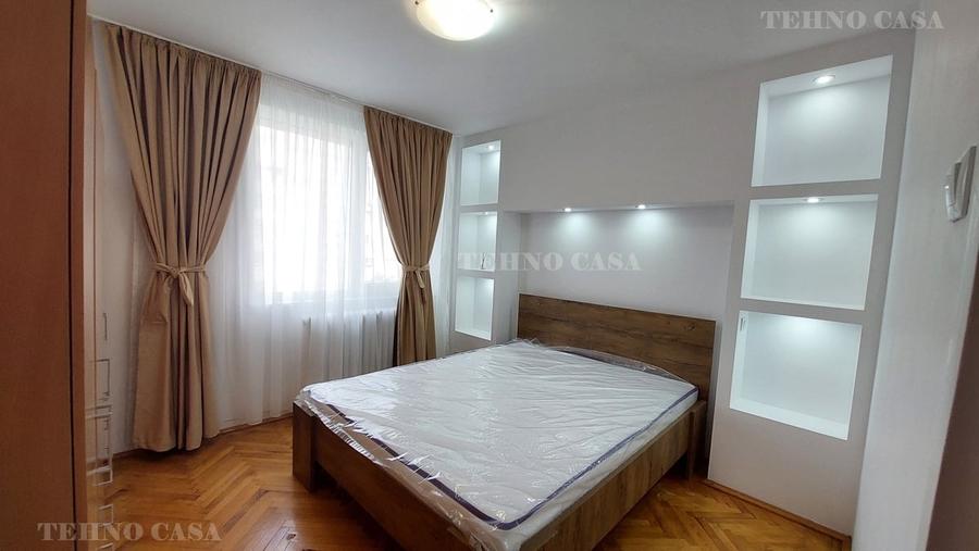 Apartament decomandat în Est