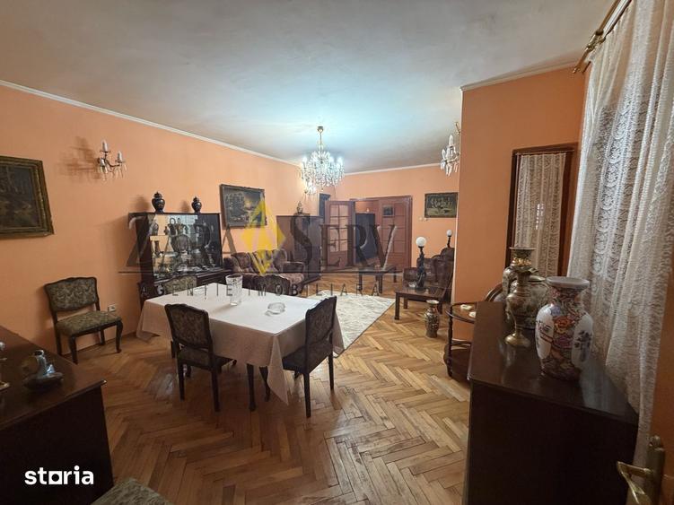 Casă cu 5 camere cu Canalizare în Lupeni