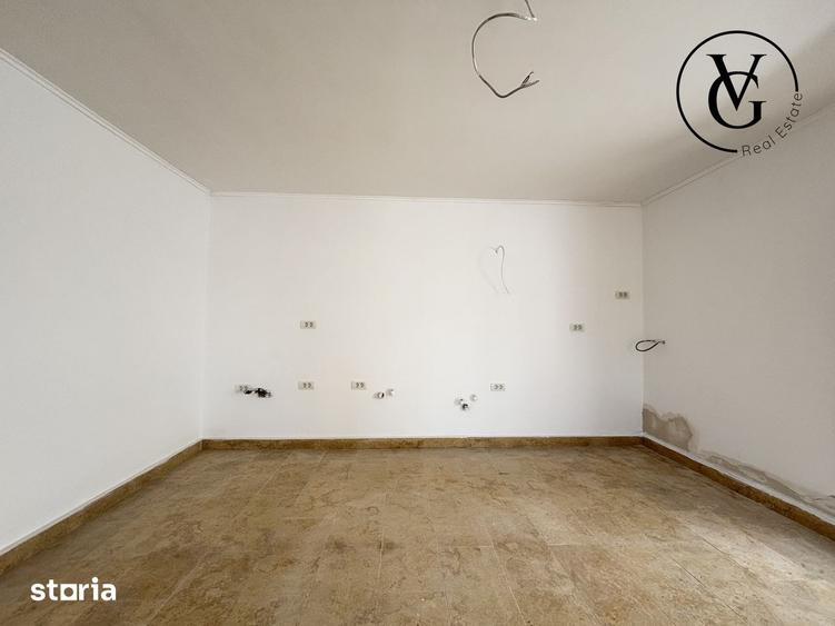 Casă cu 4 camere decomandat cu Teren 317 Mp în Central