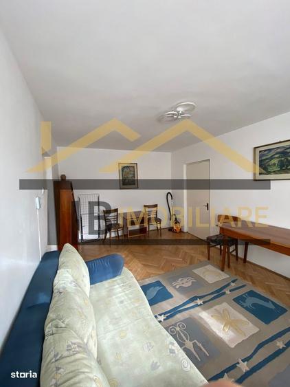 Apartament cu 3 camere semidecomandat în Central