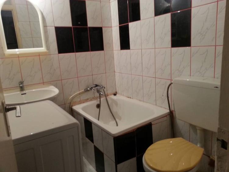 Garsonieră decomandată în Exterior Vest