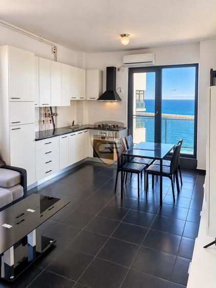 Apartament cu 3 camere decomandat în Faleza Nord