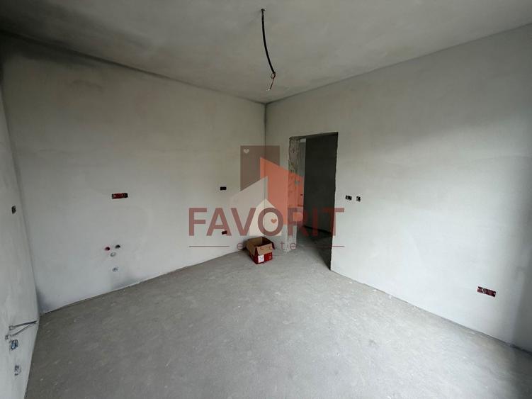 Duplex cu 4 camere cu Canalizare în Moșnița Nouă