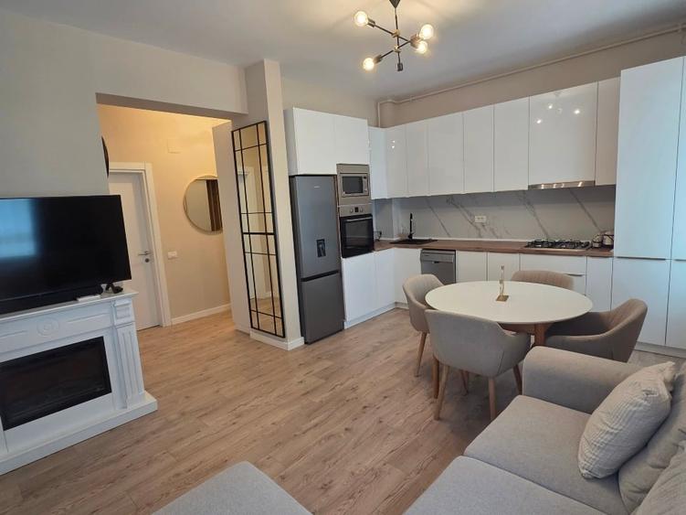 Apartament cu 3 camere decomandat în Nord