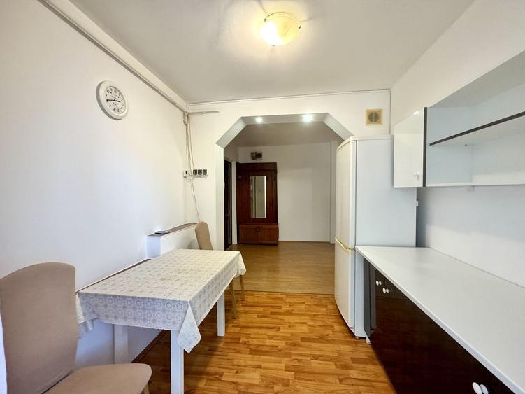 Apartament cu 2 camere în Complex Studențesc