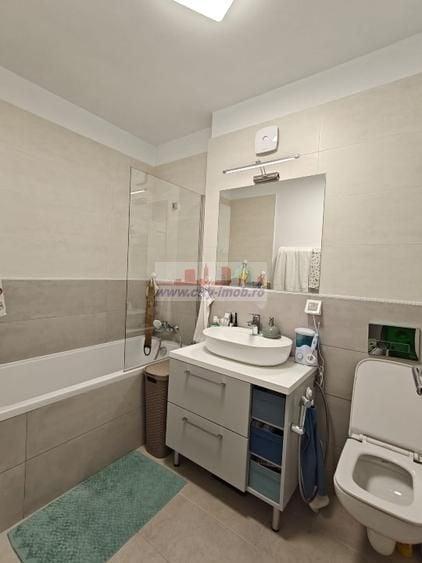 Apartament cu 2 camere decomandat în Sisești