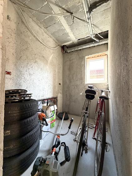 Duplex cu 5 camere cu Canalizare în Ghiroda
