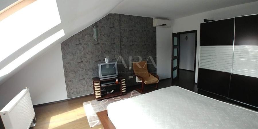 Apartament cu 4 camere semidecomandat, mobilat în Europa