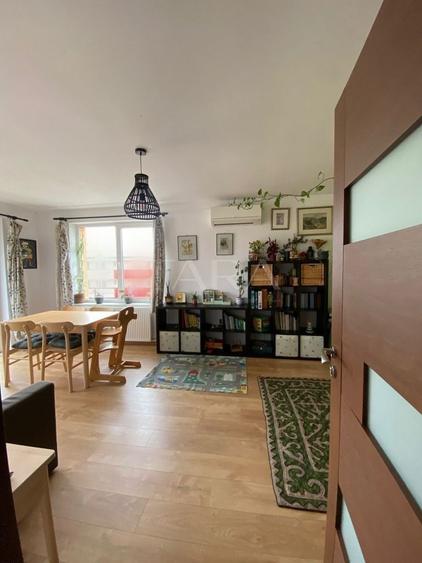 Apartament cu 4 camere decomandat în Baciu