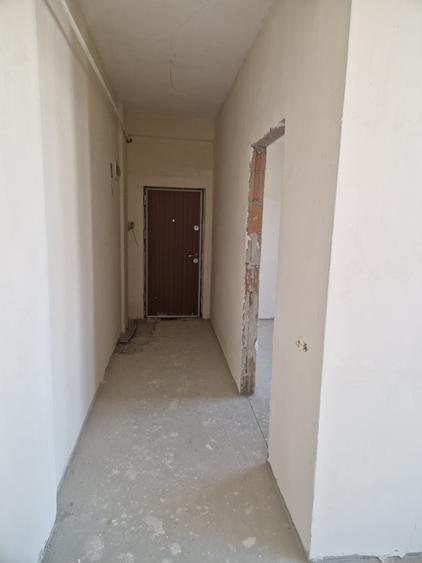 Apartament cu 2 camere decomandat în Est