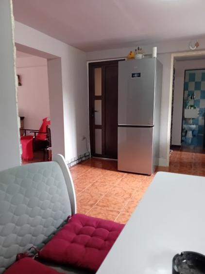 Casă individuală cu 5 camere cu Teren 756 Mp în Central