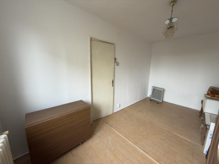 Apartament cu 2 camere semidecomandat în Vest