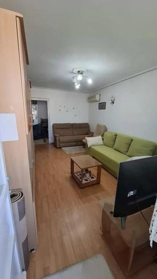 Apartament cu 2 camere decomandat în Drumul Taberei