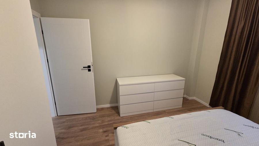 Inchiriez apartament 3 camere in bloc nou - 2