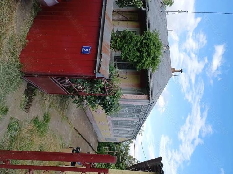 Casă cu 7 camere cu Teren 3420 Mp în Miorcani