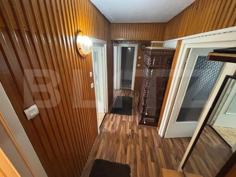 Apartament cu 3 camere decomandat, mobilat în Dacia