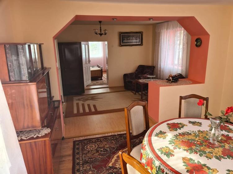 Casă cu 4 camere în Țaga