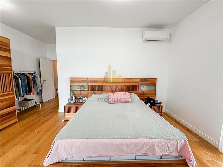 Apartament cu 4 camere semidecomandat, mobilat în Băneasa