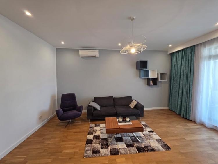 Apartament cu 2 camere decomandat, mobilat în Herăstrău — fotografia 1