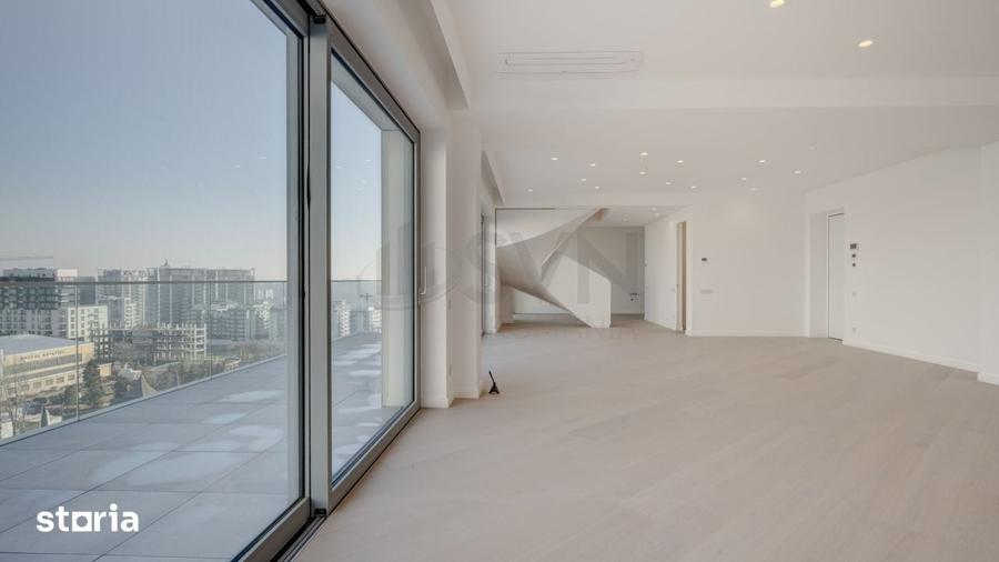 Apartament cu 4 camere decomandat în Pipera